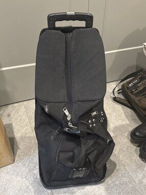 Club Glove Travel Golf Bag MINI ROLLING DUFFLE II Wheels Black Bag Embroidered